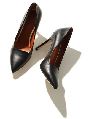 トゥ切替パンプス