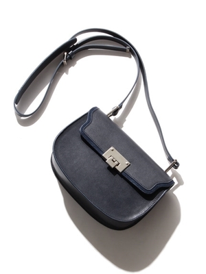 レザーミニポシェット