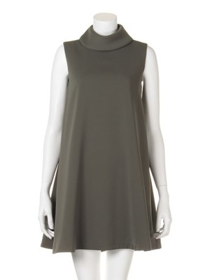 シンプルAラインワンピース