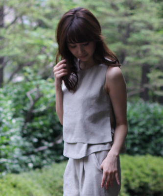 リネンライクダブルフリルブラウス