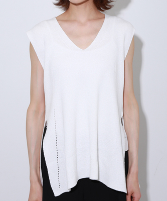 Vネックスリットニット