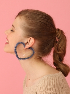 カラーハートフープピアス