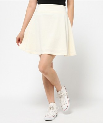 ポンチフレアスカート