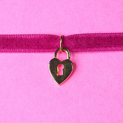 ハートKEYHOLEチョーカー／ピンク