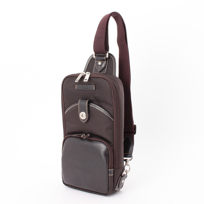 カーブポケットボディバッグ