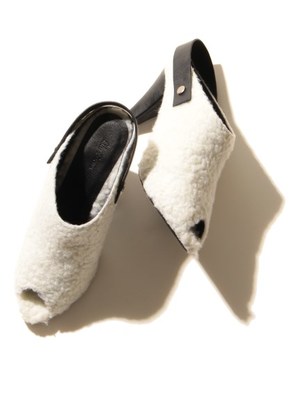 バックストラップミュール