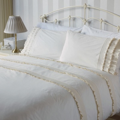 ピロケース イヴ ライト クリーム