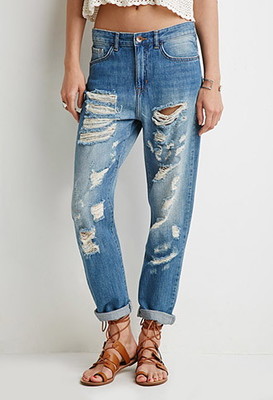 ダメージボーイフレンドジーンズ