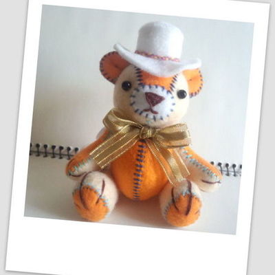 テンガロンハットベア ペールオレンジ&オレンジ