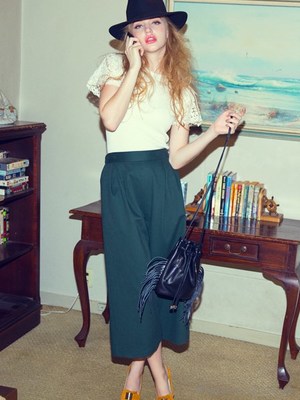 ピーチバギーパンツ