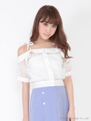 コンパクトオフショルブラウス