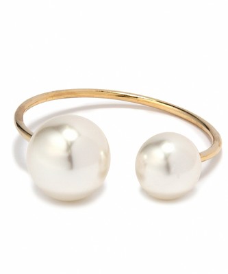 ビッグフェイクパールバングル