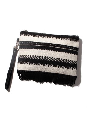 FRAY I.D (フレイアイディー) ノルディック柄フリンジクラッチ