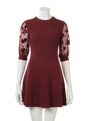 フロッキースリーブニットワンピース