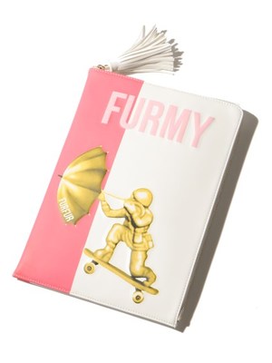 クラッチバッグ