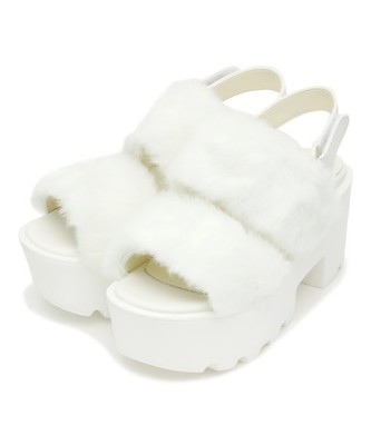 TWIN 厚底ファーサンダル