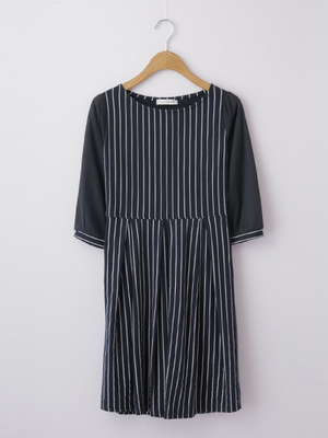 ストライプフィット&フレアワンピース