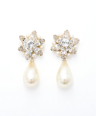 ＜コンフェッティ＞ 櫻イヤリング