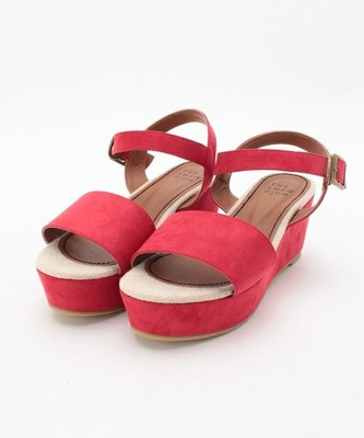 ストラップ厚底サンダル