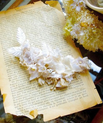 ツルリーフとお花のクリップ