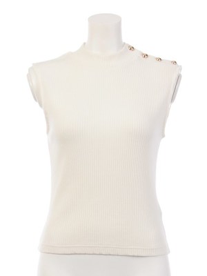 BUTTONED BOTTLE  NECK