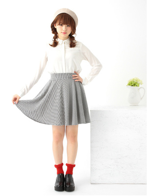 チュールレース切り替えブラウス