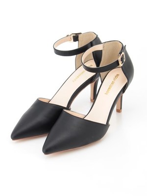 ローヒールストラップパンプス