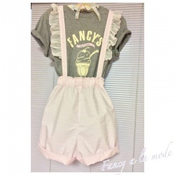 肩ひも付きショートパンツ