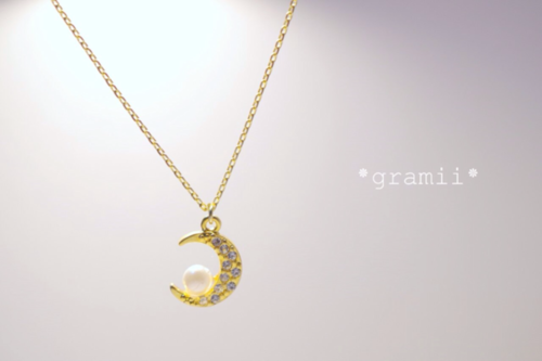 ムーンパールネックレス