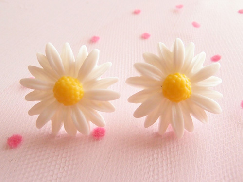 マーガレットピアス/イヤリング