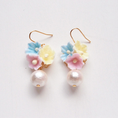 *フロッキーフラワーピアス/イヤリング*