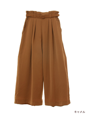 ベルト付きワイドパンツ