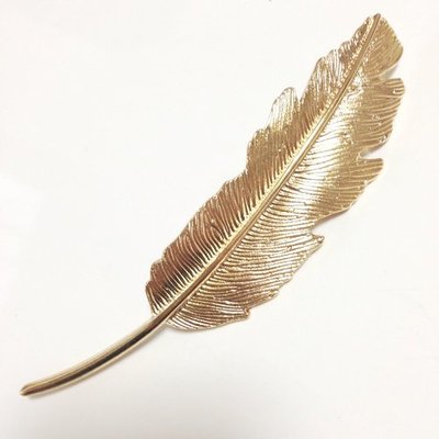 Natsuzakura(ナツザクラ)ゴールド フェザー モチーフ 羽 バレッタ　レディース ヘアアクセサリーL