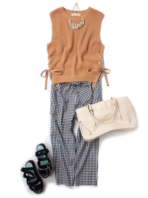 アゼ脇レースアップクルーネックノースリーブ