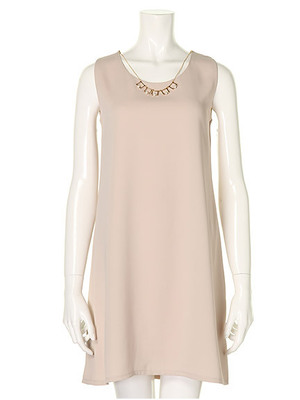 ネックモチーフサックワンピース