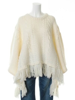 フリンジニットポンチョ