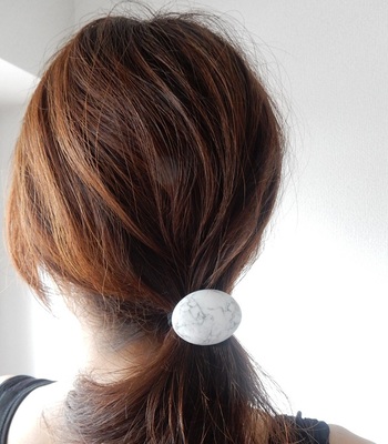 ホワイトマーブルヘアゴム
