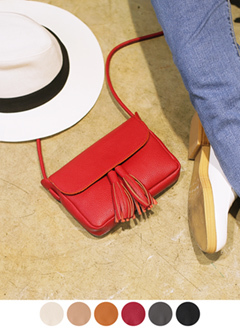 タッセルショルダーミニバッグ