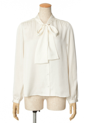 ボウタイサテンブラウス/F&A