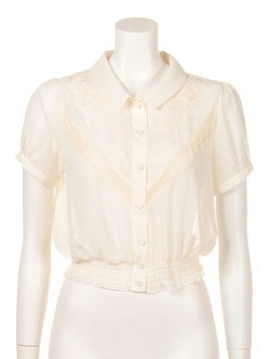 Lily Brown (リリーブラウン)  刺繍ブラウス