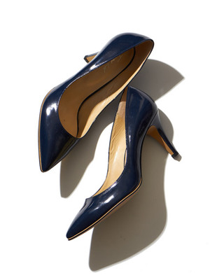 ポインテッドパンプス