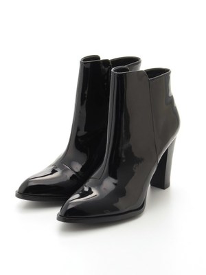 ポインテッドトゥショートブーツ（エナメル）