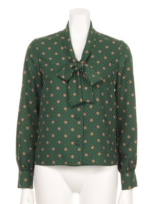 ドット柄ボウタイブラウス