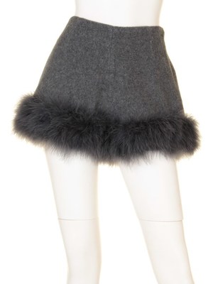 フェザーショートパンツ