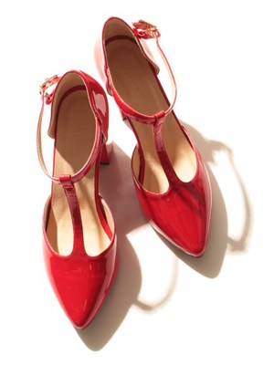 Tストラップパンプス