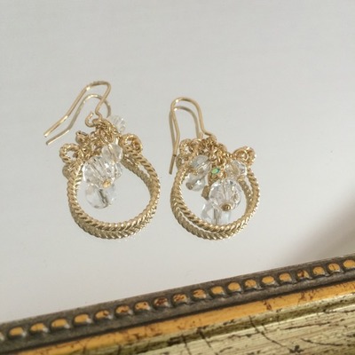 雫クリスタルビーズピアス