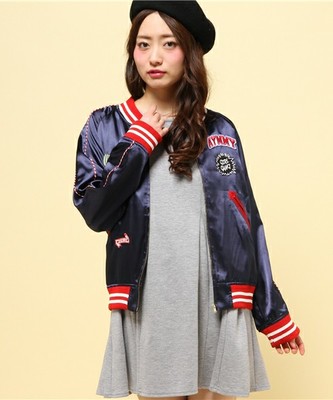 A.V.K スカジャン