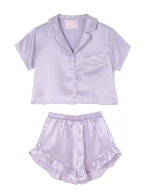 サテンセットアップ