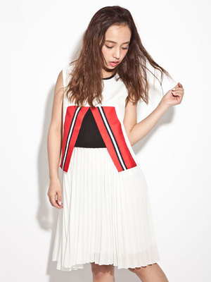 Vﾗｲﾝﾜﾝﾋﾟｰｽ