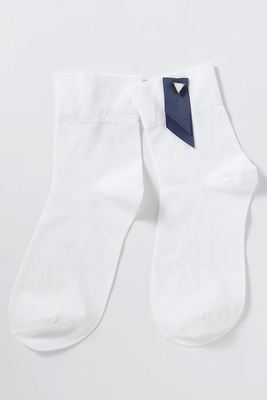 リボンと三角モチーフ付きソックス